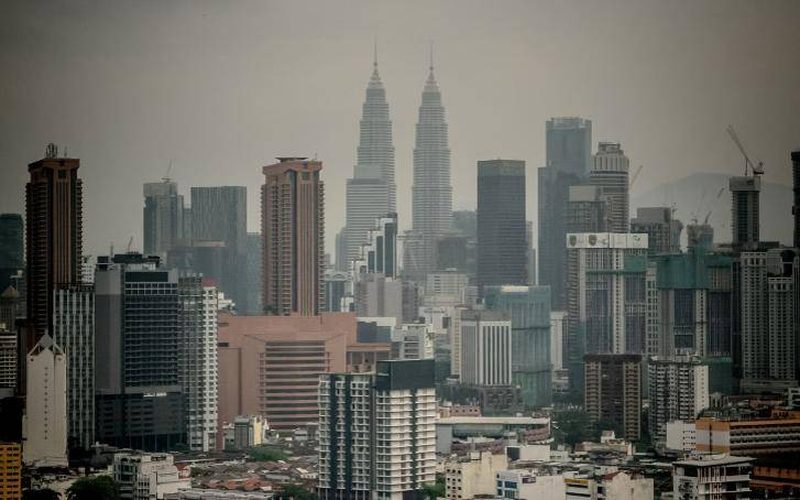 Kuala Lumpur skyline with the Petronas Towers